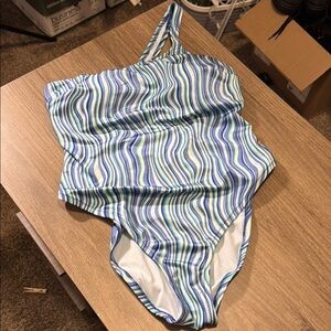 Victoria’s Secret swim suit women’s large  NWOT Swimwear summer one‎ shoulder